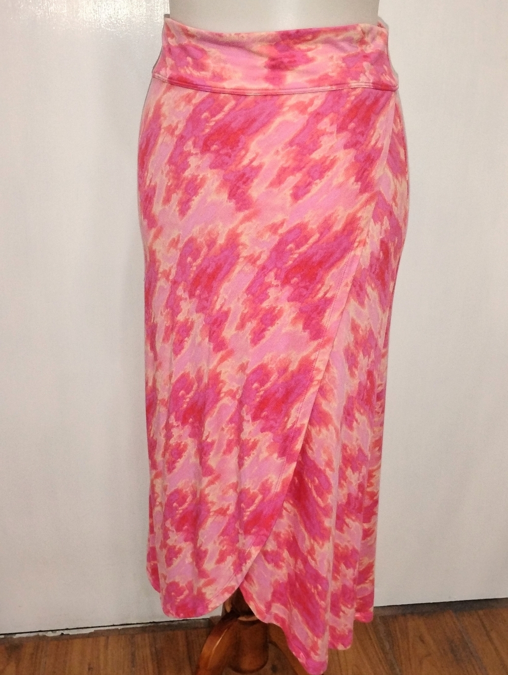 DAKINI SOFT KNIT FAUX WRAP SKIRT NWOT
